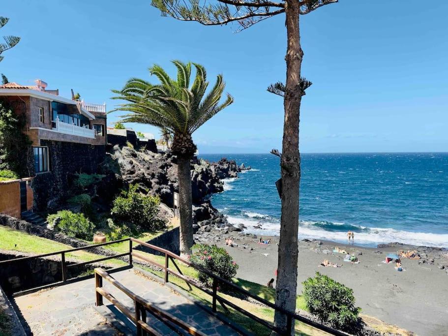 Beachfront Villa And Pool Puerto de Santiago  Exterior photo